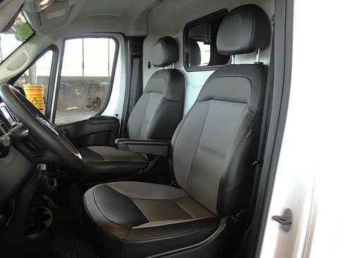 Used 2024 RAM ProMaster 2500 w/ Convenience Group FWD image 17