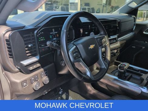 Used 2025 Chevrolet Silverado 1500 LTZ w/ LTZ Premium Package AWD/4WD image 10
