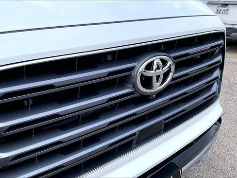 Used 2026 Toyota Sequoia Limited AWD/4WD image 30