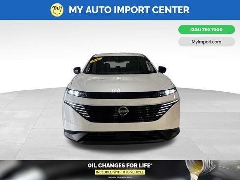 Used 2025 Nissan Murano SV AWD/4WD image 2