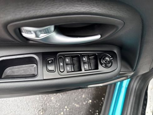 Used 2022 Jeep Renegade Latitude image 16