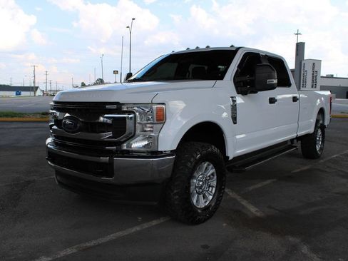 Used 2022 Ford F250 XL w/ STX Appearance Package AWD/4WD image 2