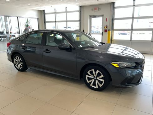 Used 2023 Honda Civic LX image 1
