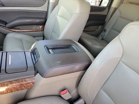 Used 2017 Chevrolet Suburban Premier image 16