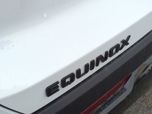 New 2026 Chevrolet Equinox RS w/ Convenience Package III FWD image 31