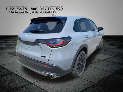 Used 2024 Honda HR-V Sport image 10