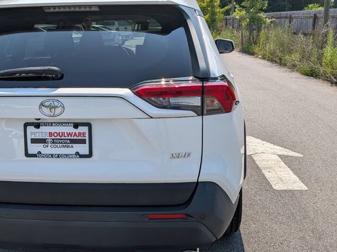 Used 2019 Toyota RAV4 XLE Premium w/ Advanced Technology Package FWD image 6