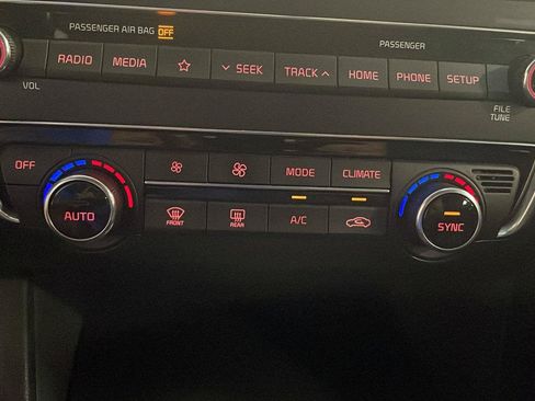 Used 2019 Kia Optima S w/ S Panoramic Sunroof Package FWD image 18