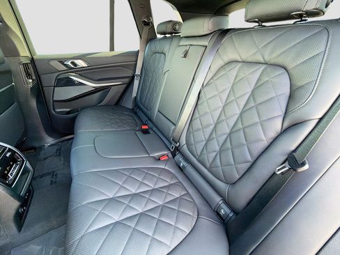 New 2026 BMW X5 xDrive40i w/ M Sport Package AWD/4WD image 20