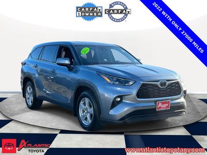 Used 2022 Toyota Highlander LE