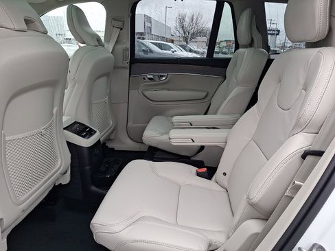 New 2026 Volvo XC90 T8 Ultra w/ Protection Package Premier image 5