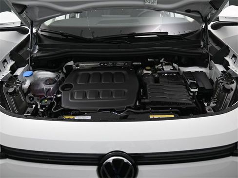 New 2026 Volkswagen Tiguan SE image 15