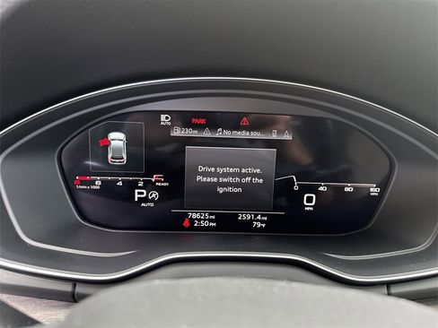 Used 2021 Audi Q5 Prestige w/ Prestige Package image 26