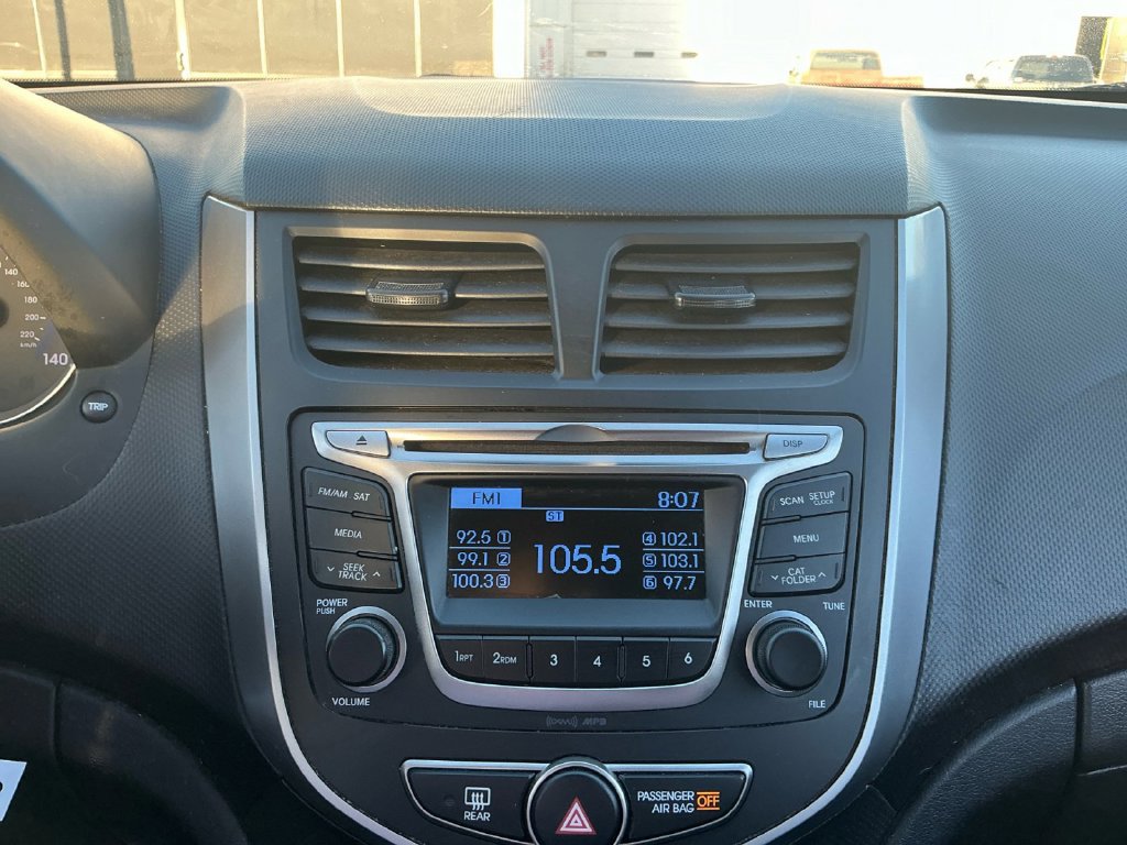 Used 2017 Hyundai Accent SE FWD image 26