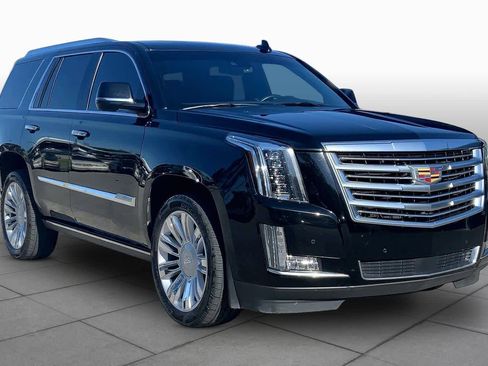Used 2016 Cadillac Escalade Platinum AWD/4WD image 3