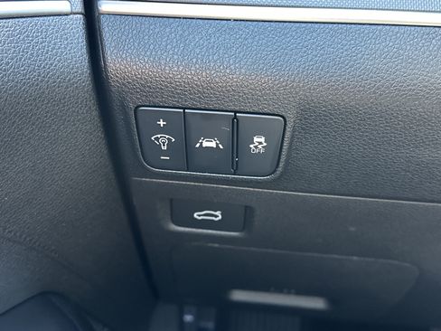 Used 2023 Kia K5 GT-Line image 28