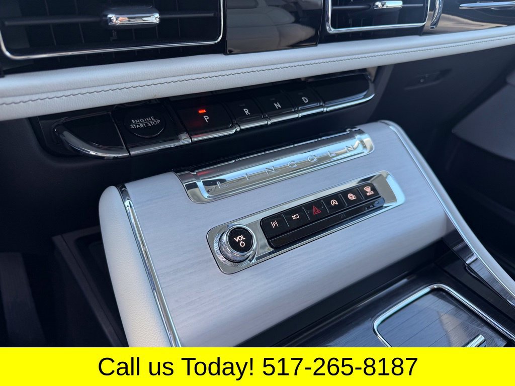 Used 2025 Lincoln Aviator Reserve w/ Equipment Group 201A AWD/4WD image 30