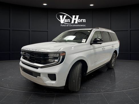 Used 2025 Ford Expedition Platinum AWD/4WD image 3