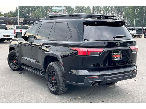 Used 2025 Toyota Sequoia TRD Pro AWD/4WD image 13