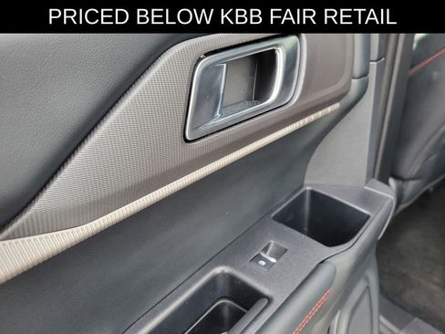 Used 2025 Ford Explorer ST-Line image 14