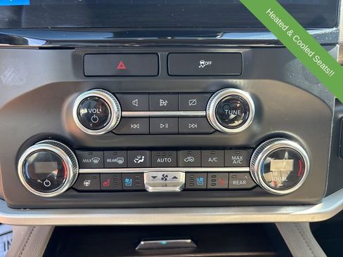 Used 2022 Ford Expedition Limited image 20