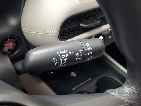 Certified 2026 Honda HR-V LX image 25