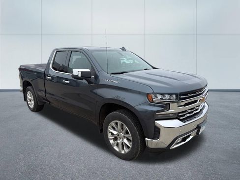 Used 2019 Chevrolet Silverado 1500 LTZ w/ LTZ Plus Package AWD/4WD image 3