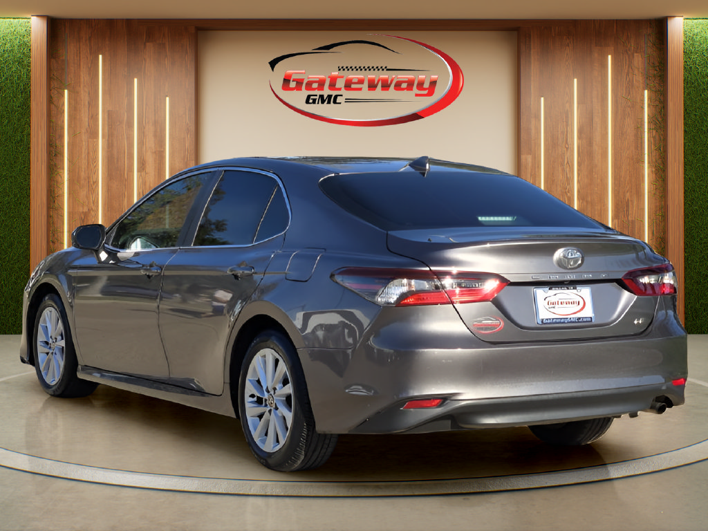 Used 2023 Toyota Camry LE FWD image 7