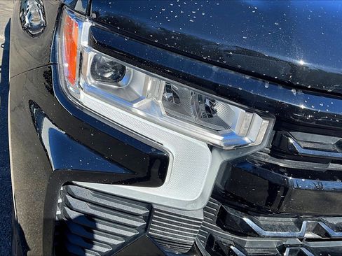 Used 2023 Chevrolet Silverado 1500 RST image 23