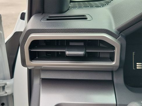 New 2026 Toyota Tacoma SR5 image 31