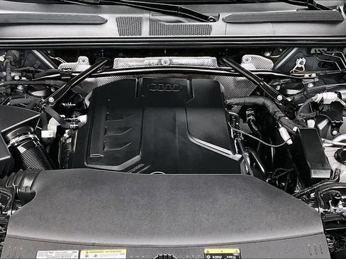 Certified 2025 Audi Q5 Premium w/ Premium Plus AWD/4WD image 30