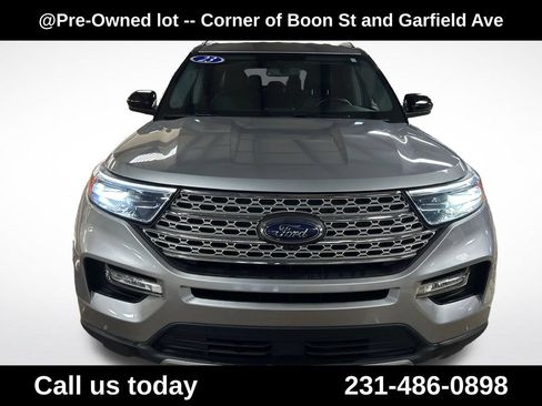 Used 2023 Ford Explorer Limited AWD/4WD image 8