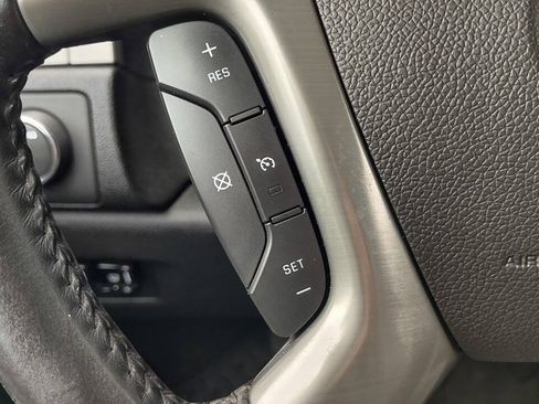 Used 2013 Chevrolet Silverado 1500 LTZ AWD/4WD image 17