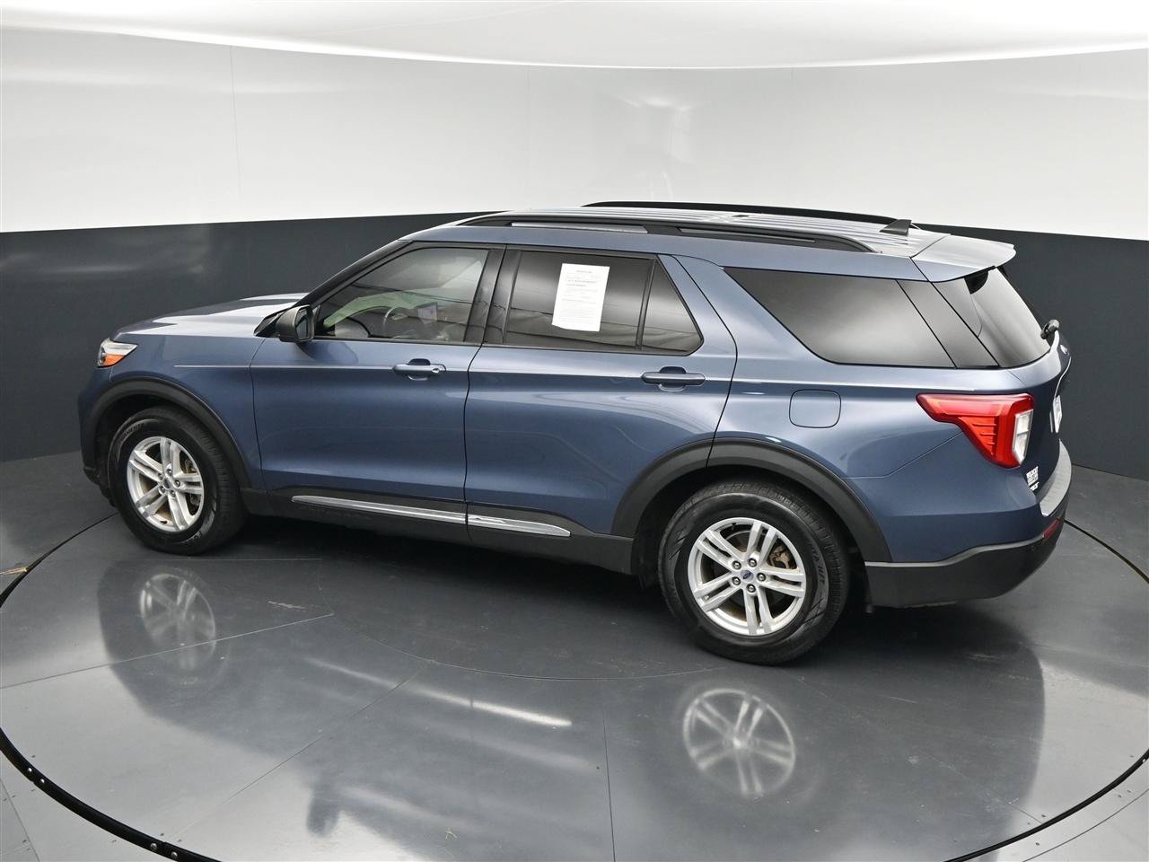 Used 2021 Ford Explorer XLT w/ Equipment Group 202A RWD image 26