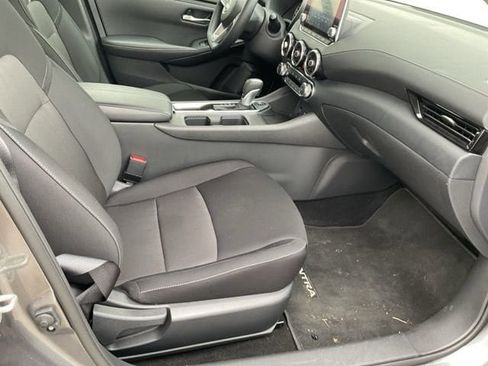 Used 2025 Nissan Sentra SV image 13