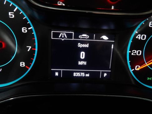 Used 2018 Chevrolet Cruze LT FWD image 16