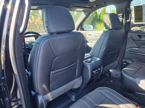 New 2026 Chevrolet Traverse High Country image 16