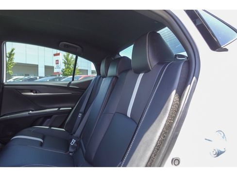 Used 2025 Toyota Camry SE w/ Convenience Package FWD image 23