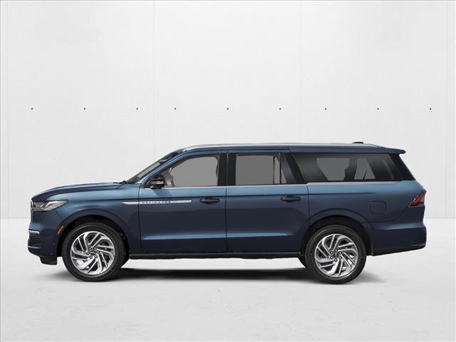 New 2026 Lincoln Navigator L Reserve AWD/4WD image 3