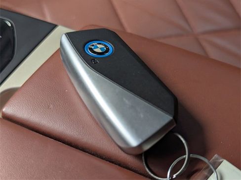 Used 2023 BMW iX xDrive50 w/ Sport Package image 24