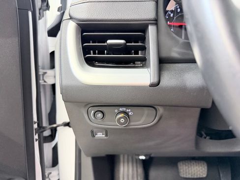 Used 2021 GMC Terrain SLE w/ Driver Convenience Package AWD/4WD image 35