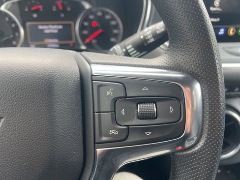 Used 2025 Chevrolet Blazer LT image 17