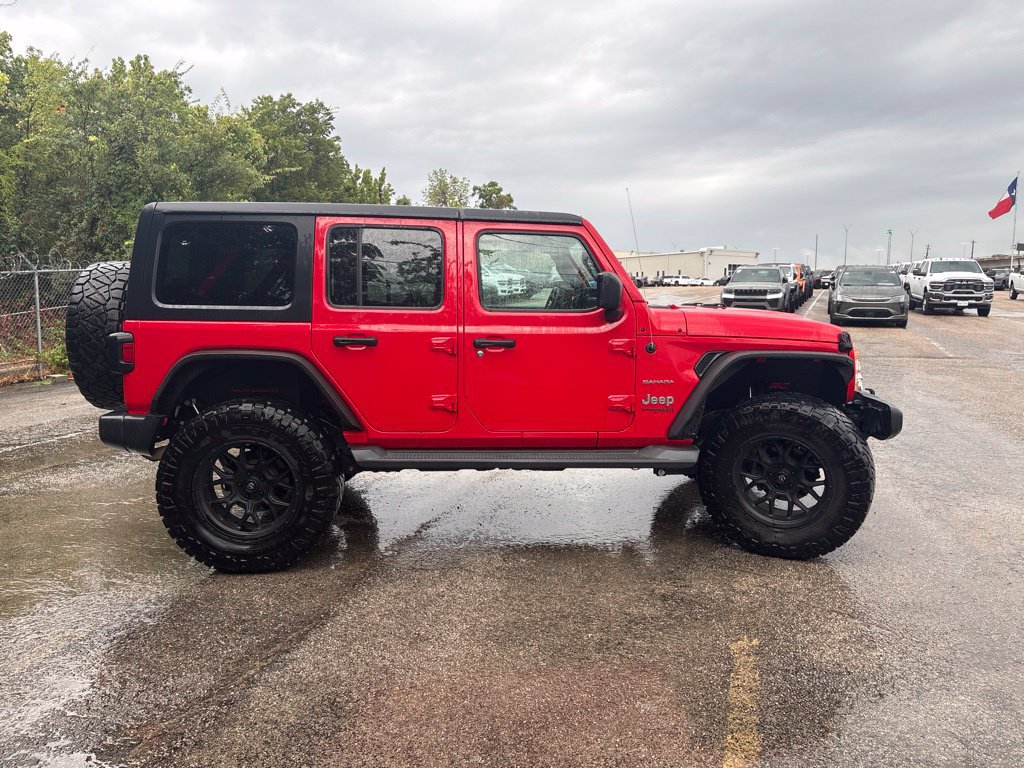 Used 2019 Jeep Wrangler Unlimited Sahara AWD/4WD image 6