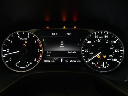 Used 2023 Nissan Rogue S AWD/4WD image 2