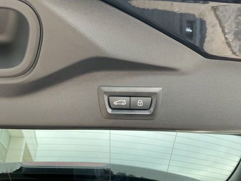 Used 2024 BMW X5 xDrive40i w/ Executive Package AWD/4WD image 11