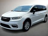 New 2025 Chrysler Pacifica Select image 2