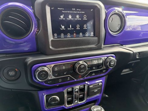 Used 2021 Jeep Wrangler Unlimited Sport image 22