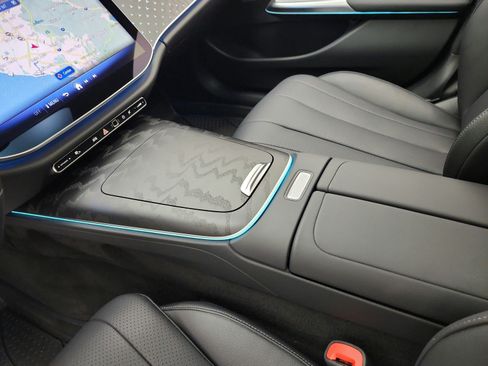 Used 2026 Mercedes-Benz E 350 Sedan image 11