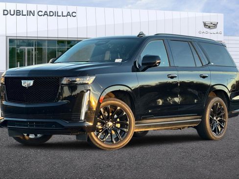 Used 2023 Cadillac Escalade Sport Platinum w/ LPO, ONYX Package image 8