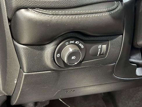 Certified 2022 Dodge Durango GT image 26